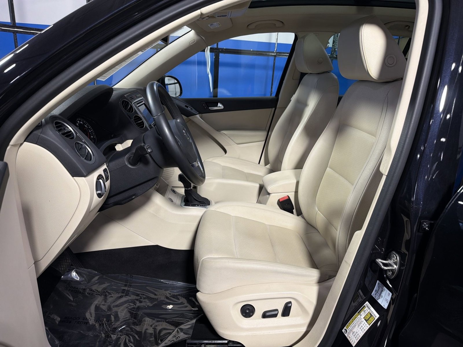 Used 2016 Volkswagen Tiguan SE image 25