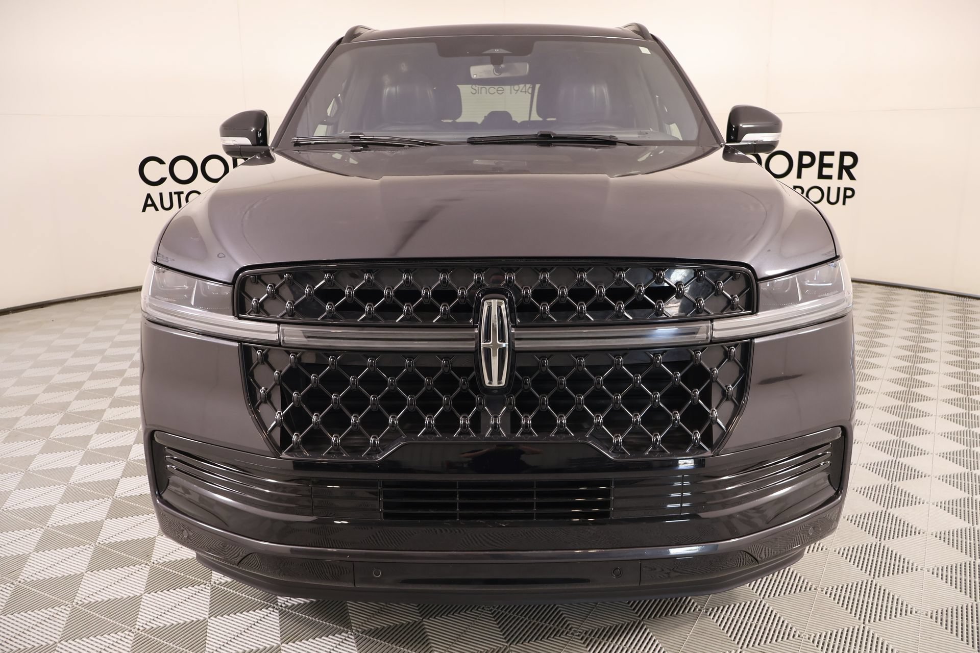 Used 2025 Lincoln Navigator Reserve w/ Jet Appearance Package AWD/4WD image 11