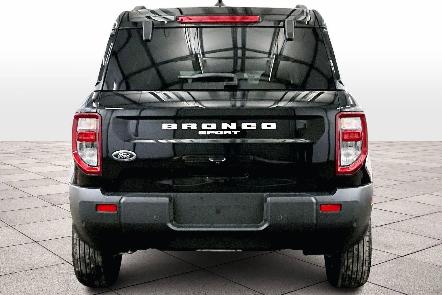 New 2025 Ford Bronco Sport Outer Banks w/ Outer Banks Tech Package+ image 8