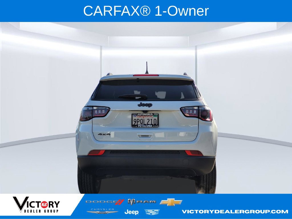 Used 2025 Jeep Compass Latitude w/ Altitude Special Edition AWD/4WD image 5