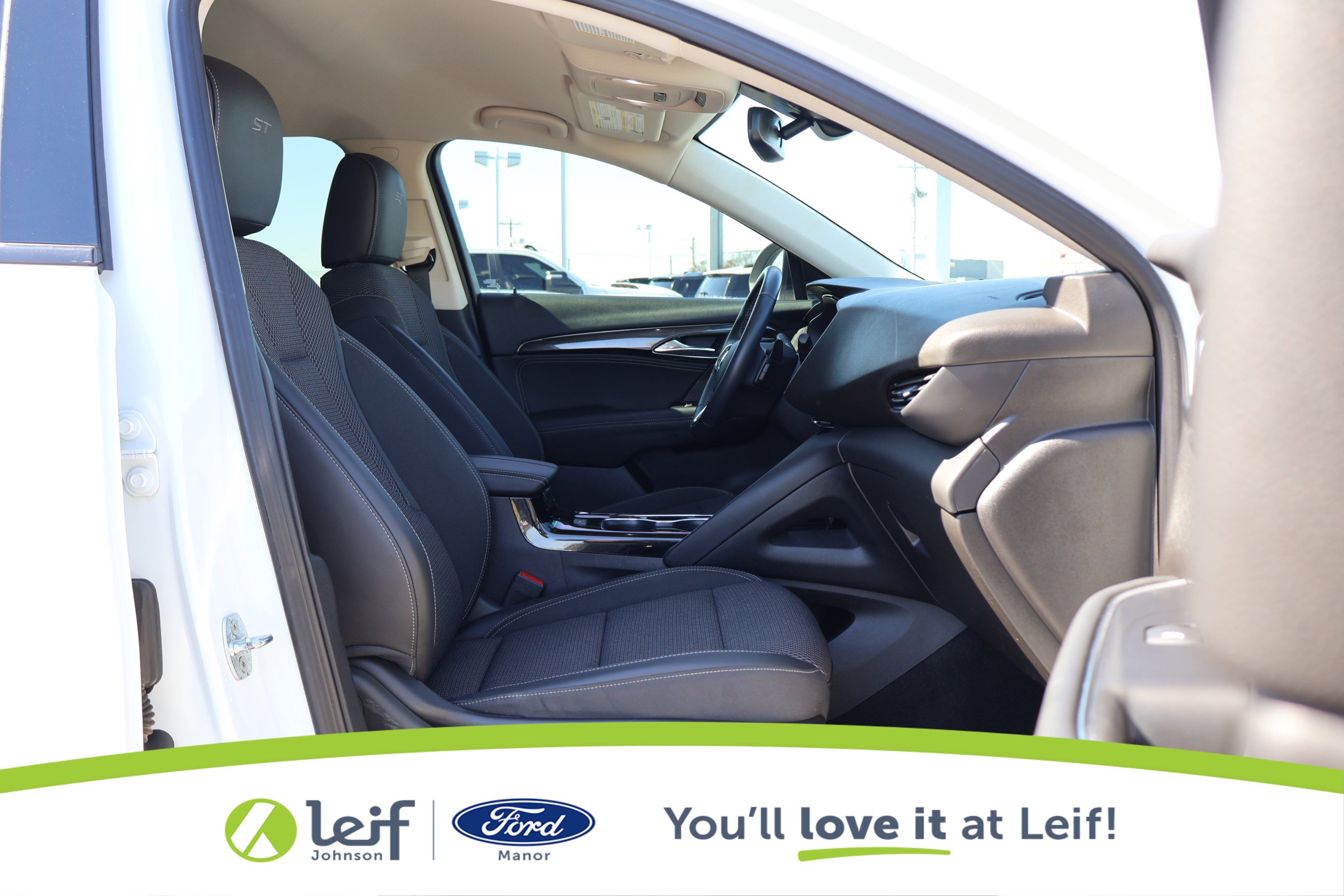 Used 2023 Buick Envision Preferred image 35