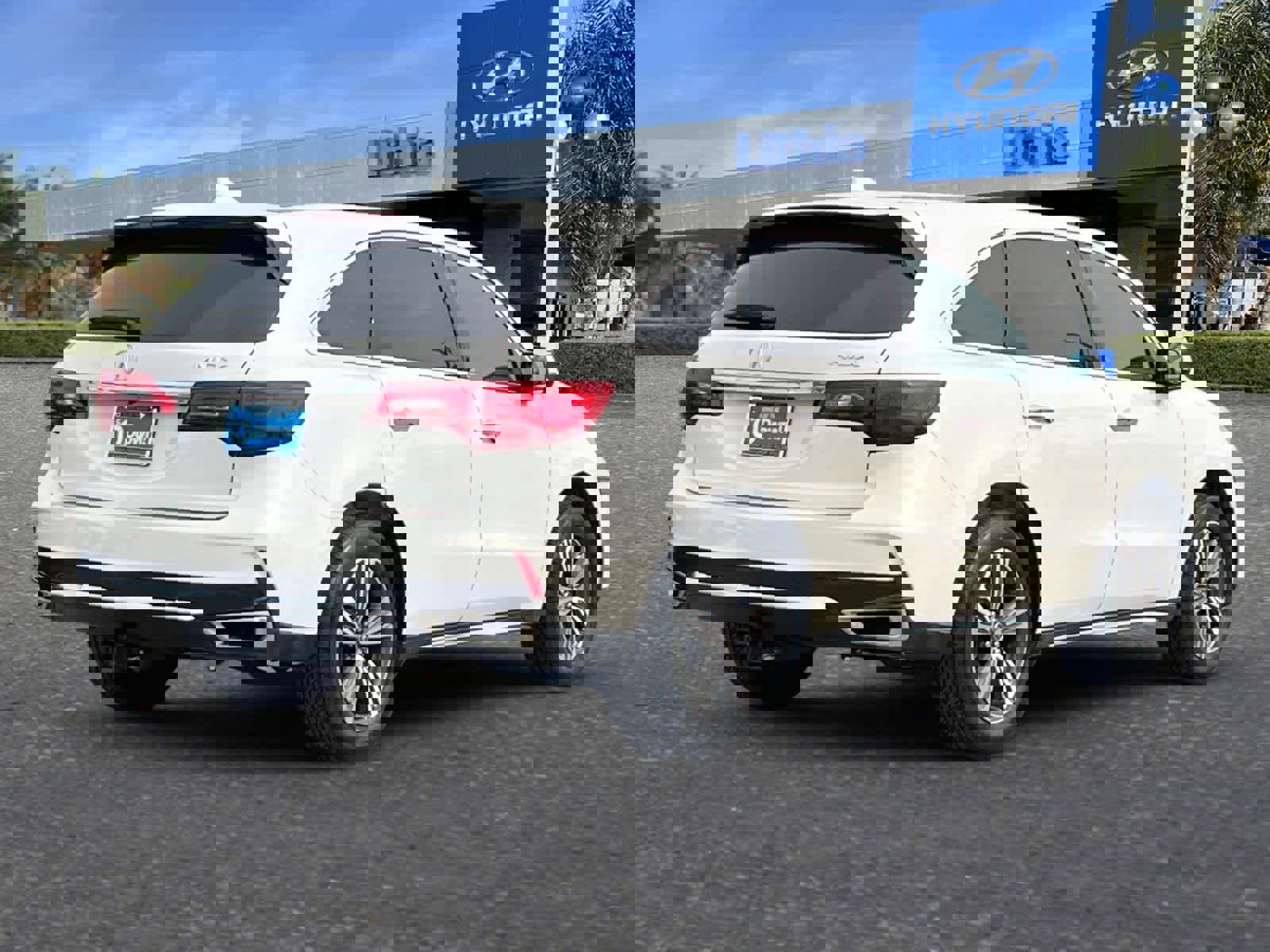 Used 2017 Acura MDX FWD image 3