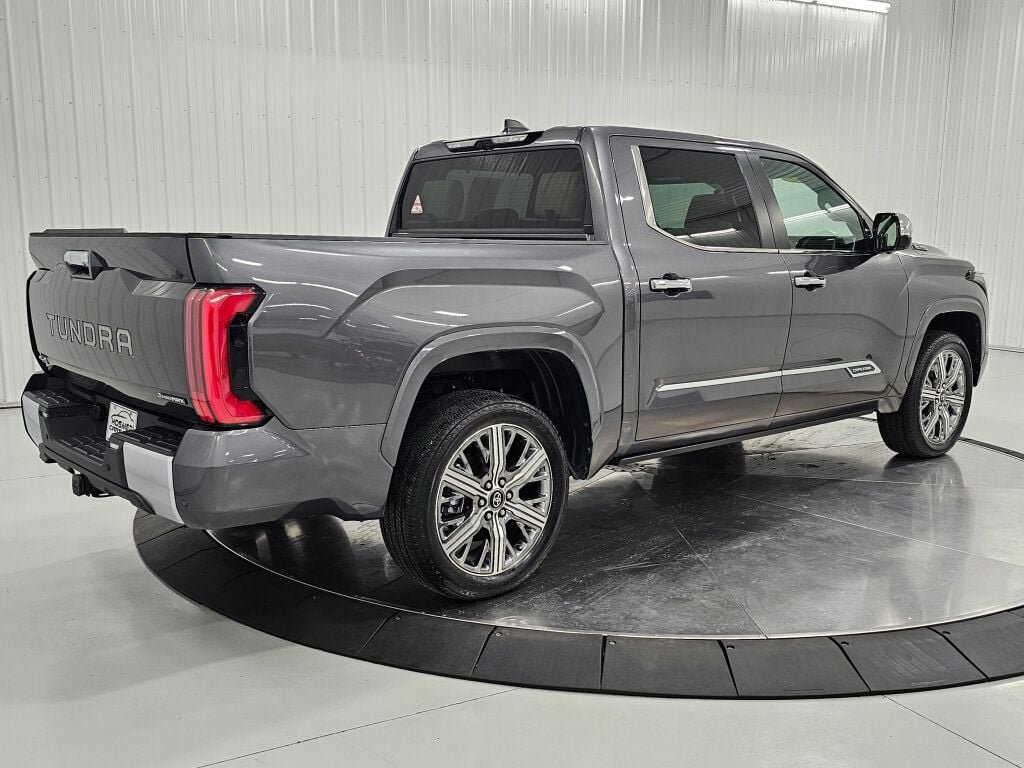 Used 2025 Toyota Tundra Capstone AWD/4WD image 5