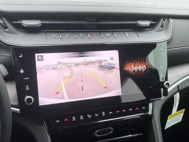New 2026 Jeep Grand Cherokee Altitude AWD/4WD image 22