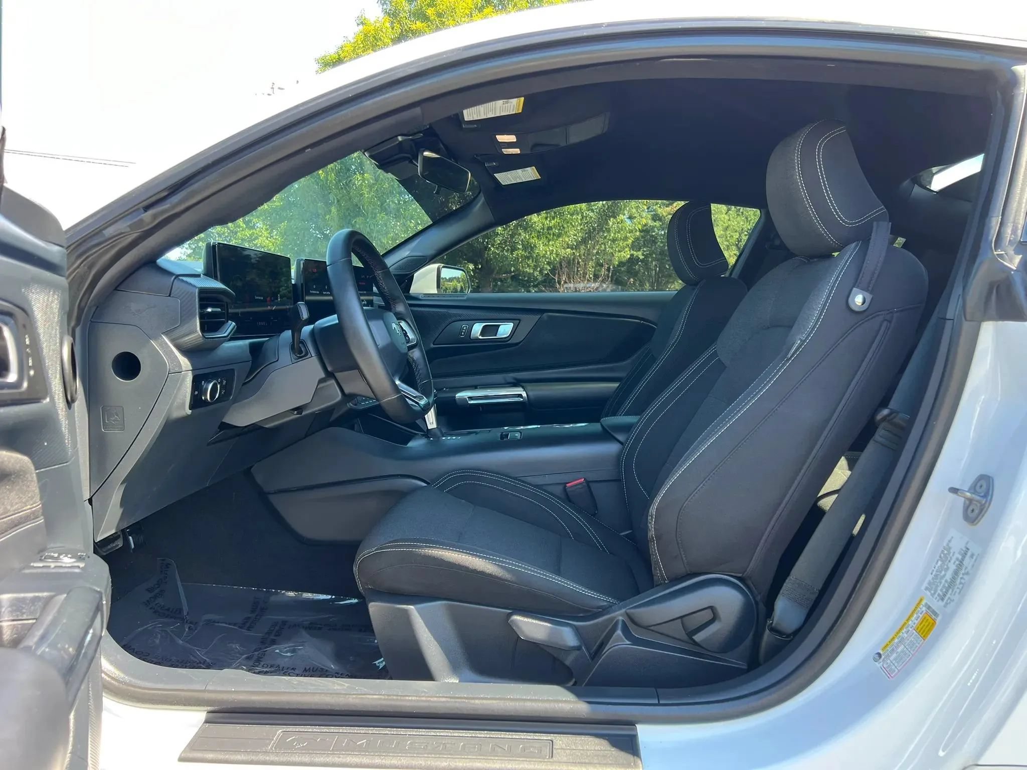 Used 2024 Ford Mustang Coupe RWD image 14