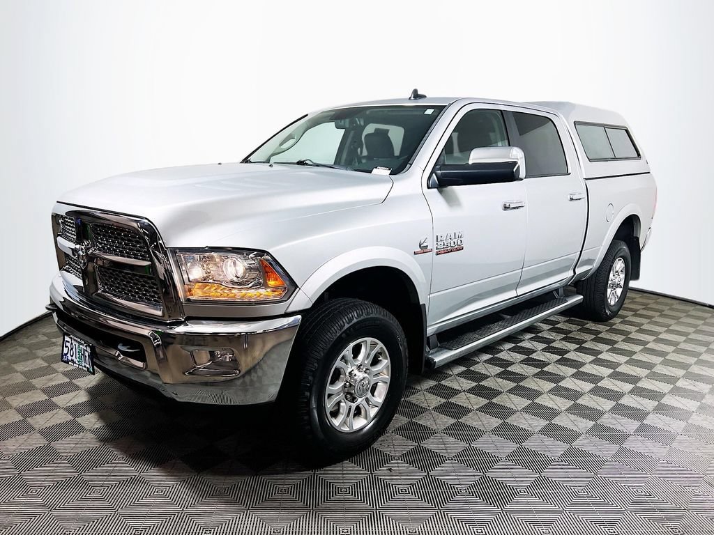 Used 2015 RAM 2500 Laramie w/ Convenience Group AWD/4WD image 3