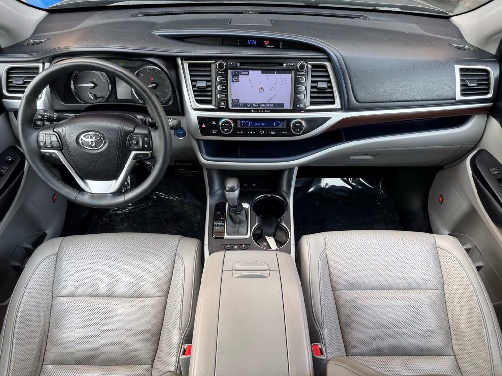 Used 2016 Toyota Highlander Limited Platinum image 23