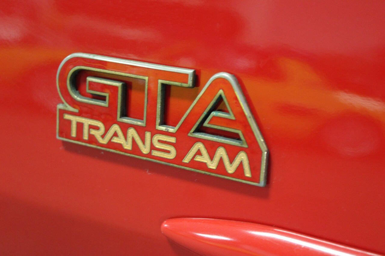 Used 1988 Pontiac Firebird Trans Am image 15