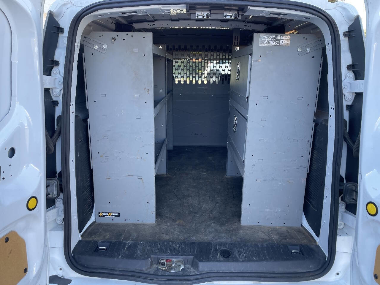 Used 2017 Ford Transit Connect XL image 18