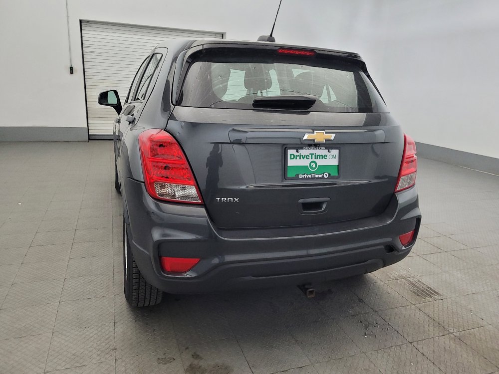 Used 2020 Chevrolet Trax LS FWD image 6
