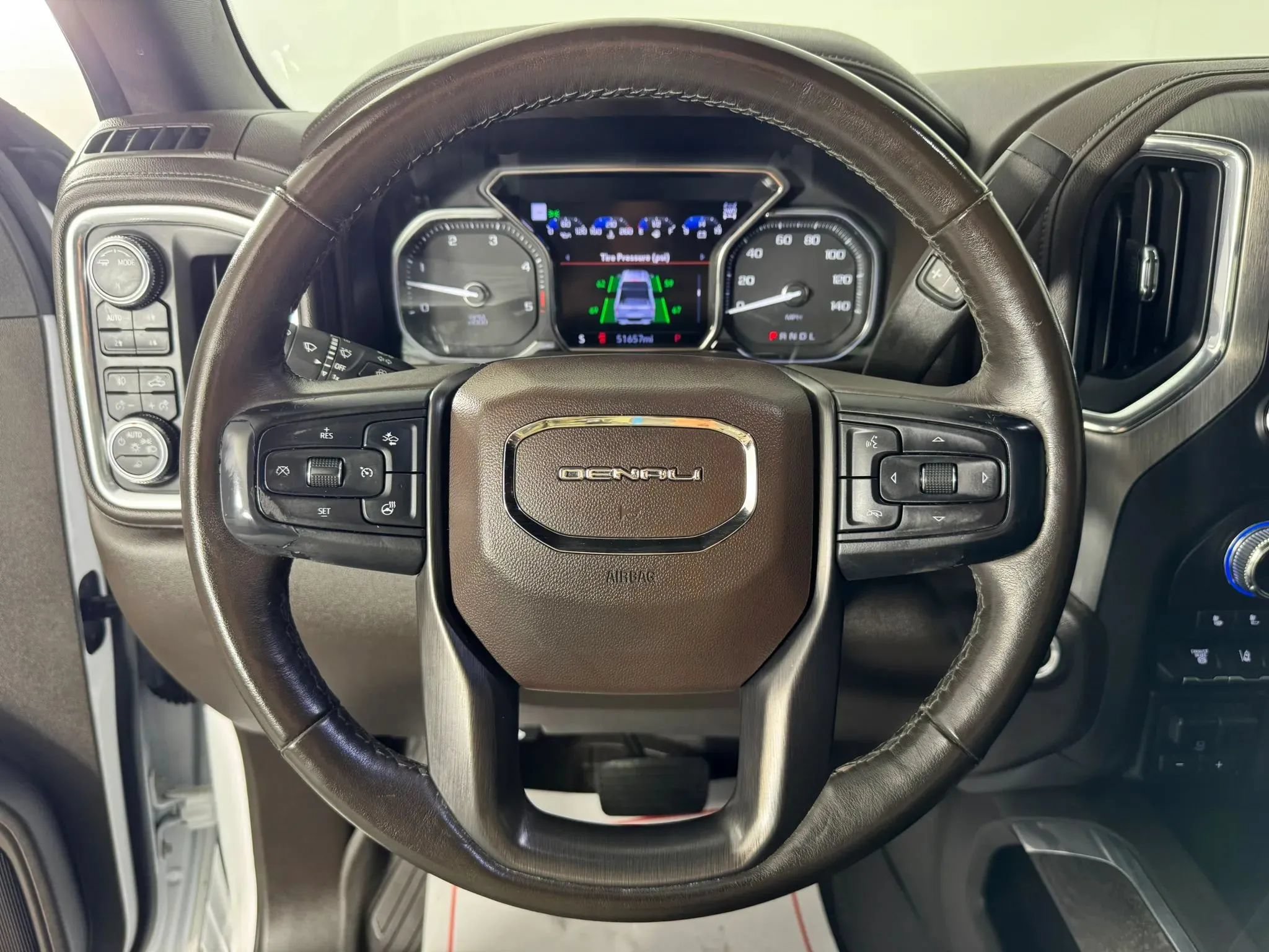 Used 2022 GMC Sierra 2500 Denali w/ Denali Ultimate Package AWD/4WD image 13