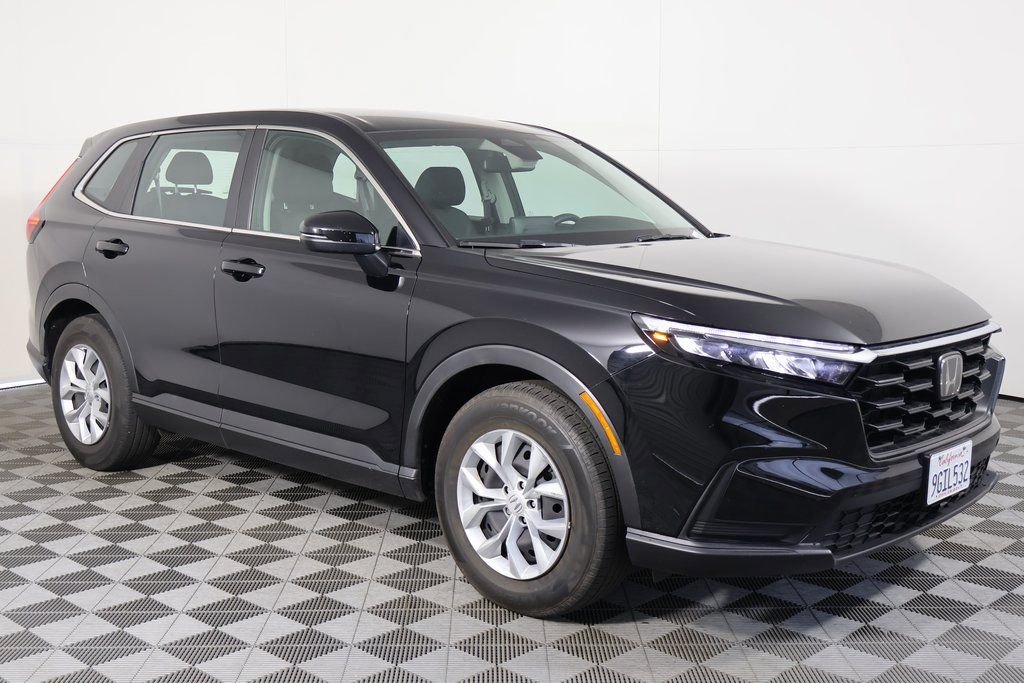 Used 2023 Honda CR-V LX image 2