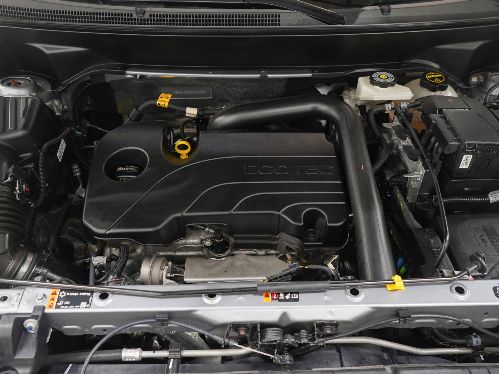 Used 2024 GMC Terrain SLT image 25