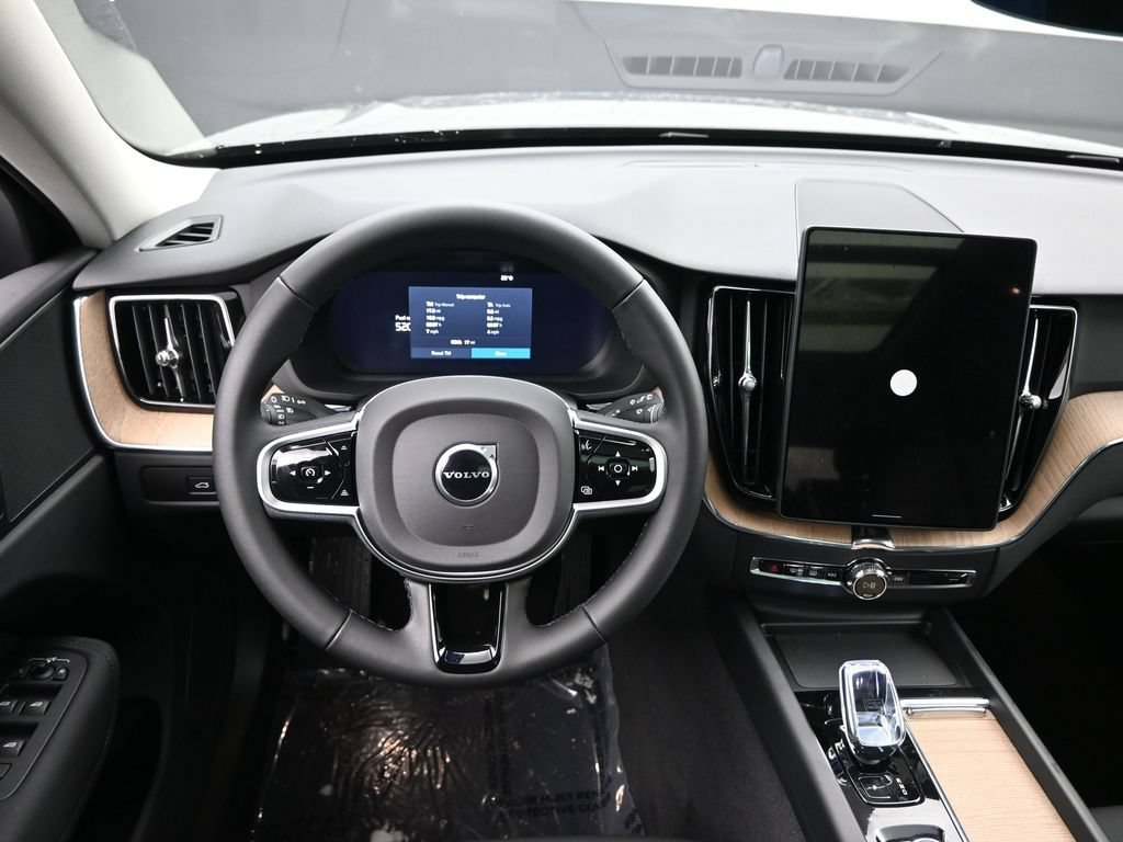 New 2026 Volvo XC60 B5 Core w/ Protection Package Premier AWD/4WD image 14