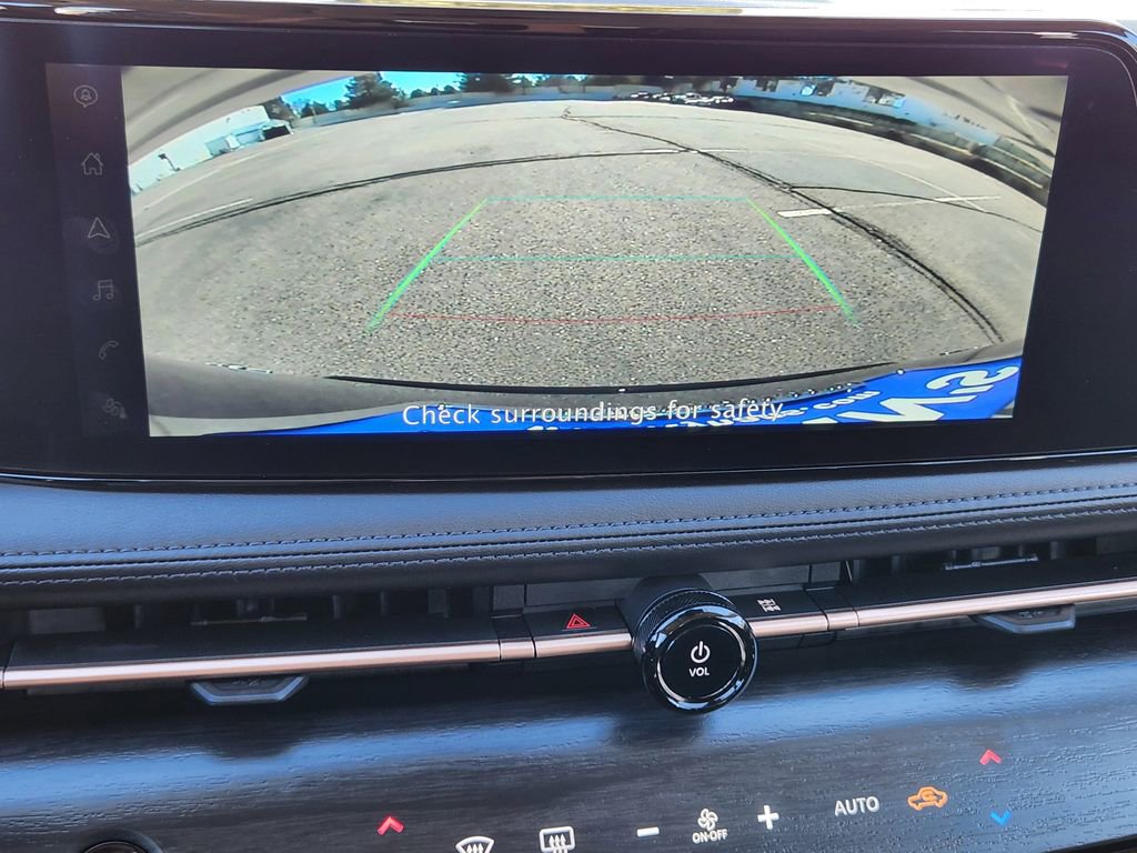 Used 2023 Nissan Ariya AWD image 14