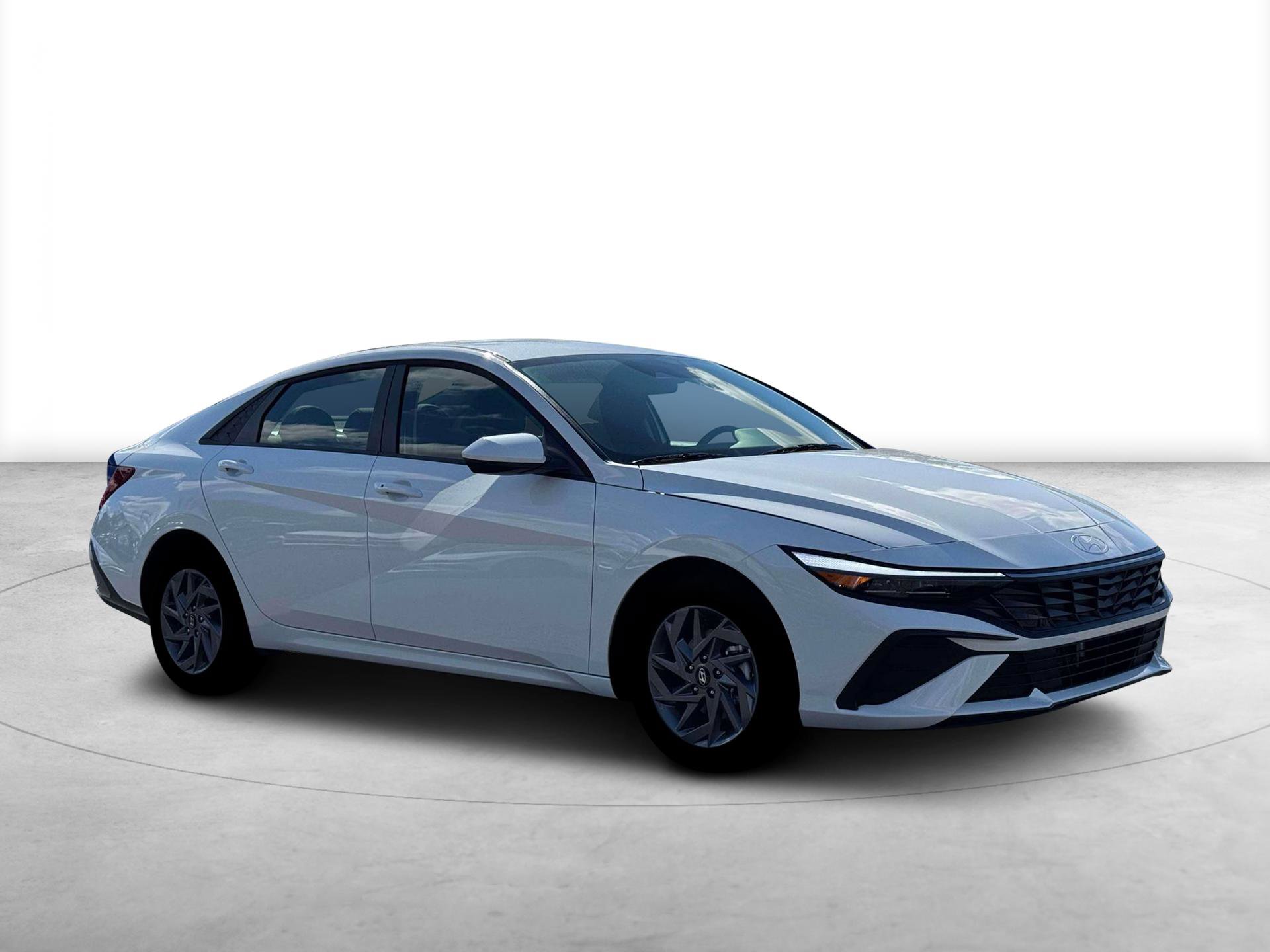 New 2026 Hyundai Elantra Hybrid FWD image 10