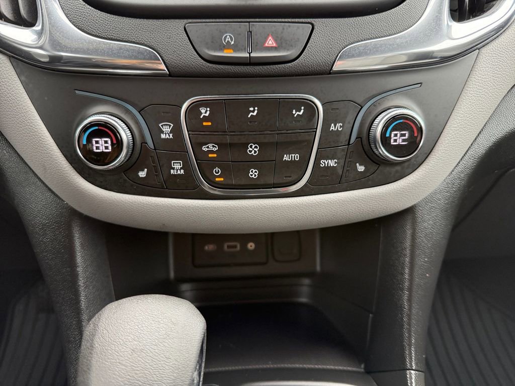 Used 2023 Chevrolet Equinox LT w/ Driver Convenience Package AWD/4WD image 24