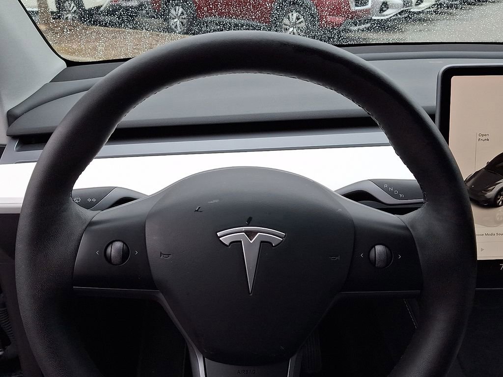 Used 2023 Tesla Model Y Long Range image 27