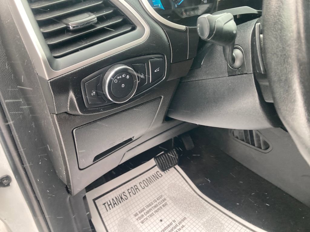 Used 2018 Ford Edge SEL w/ Equipment Group 201A image 17