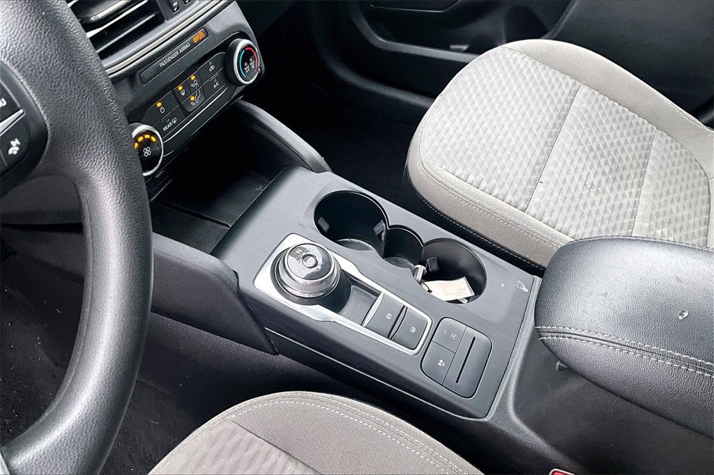 Used 2022 Ford Escape SE image 12