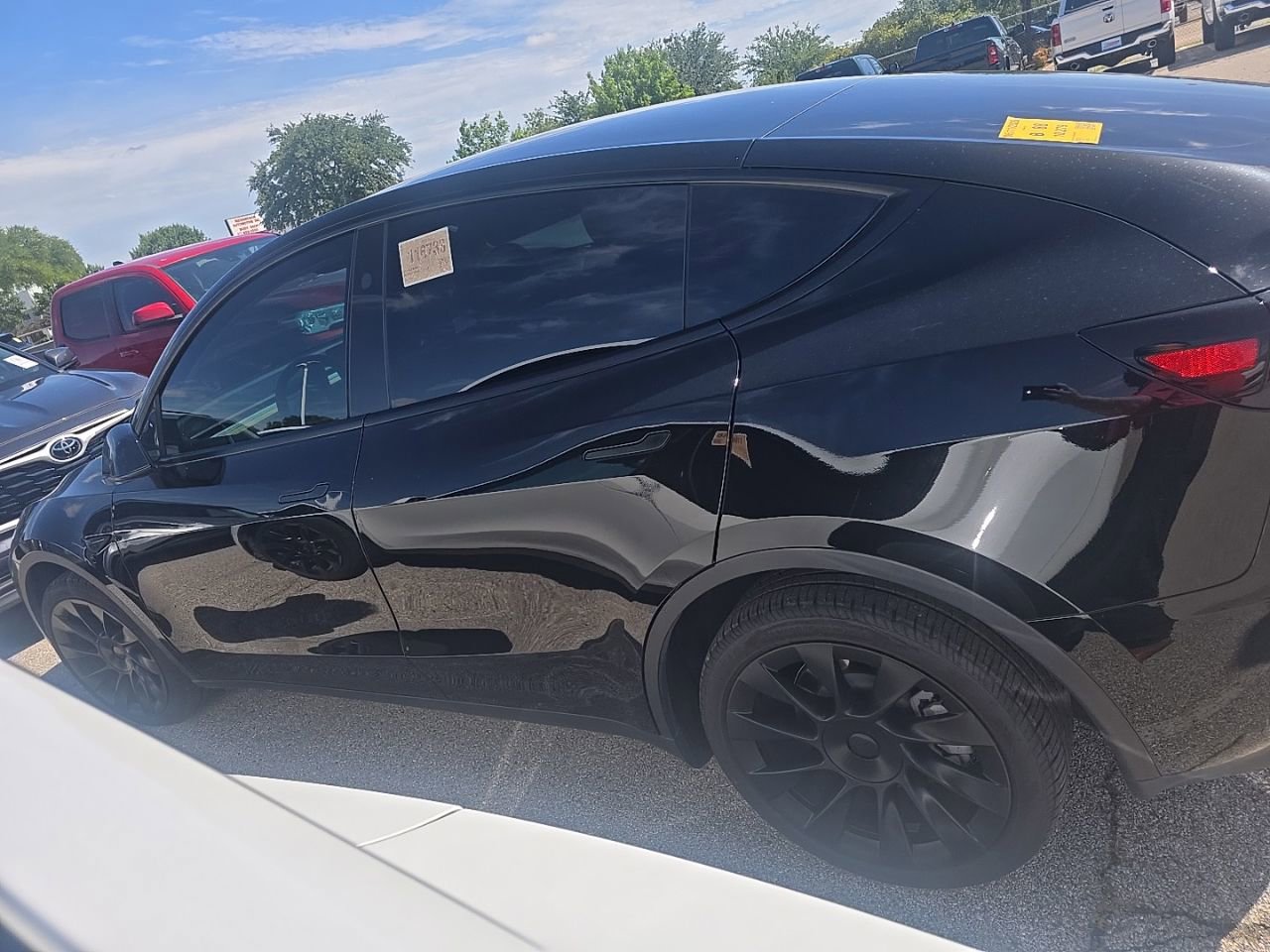 Used 2025 Tesla Model Y Long Range AWD/4WD image 9