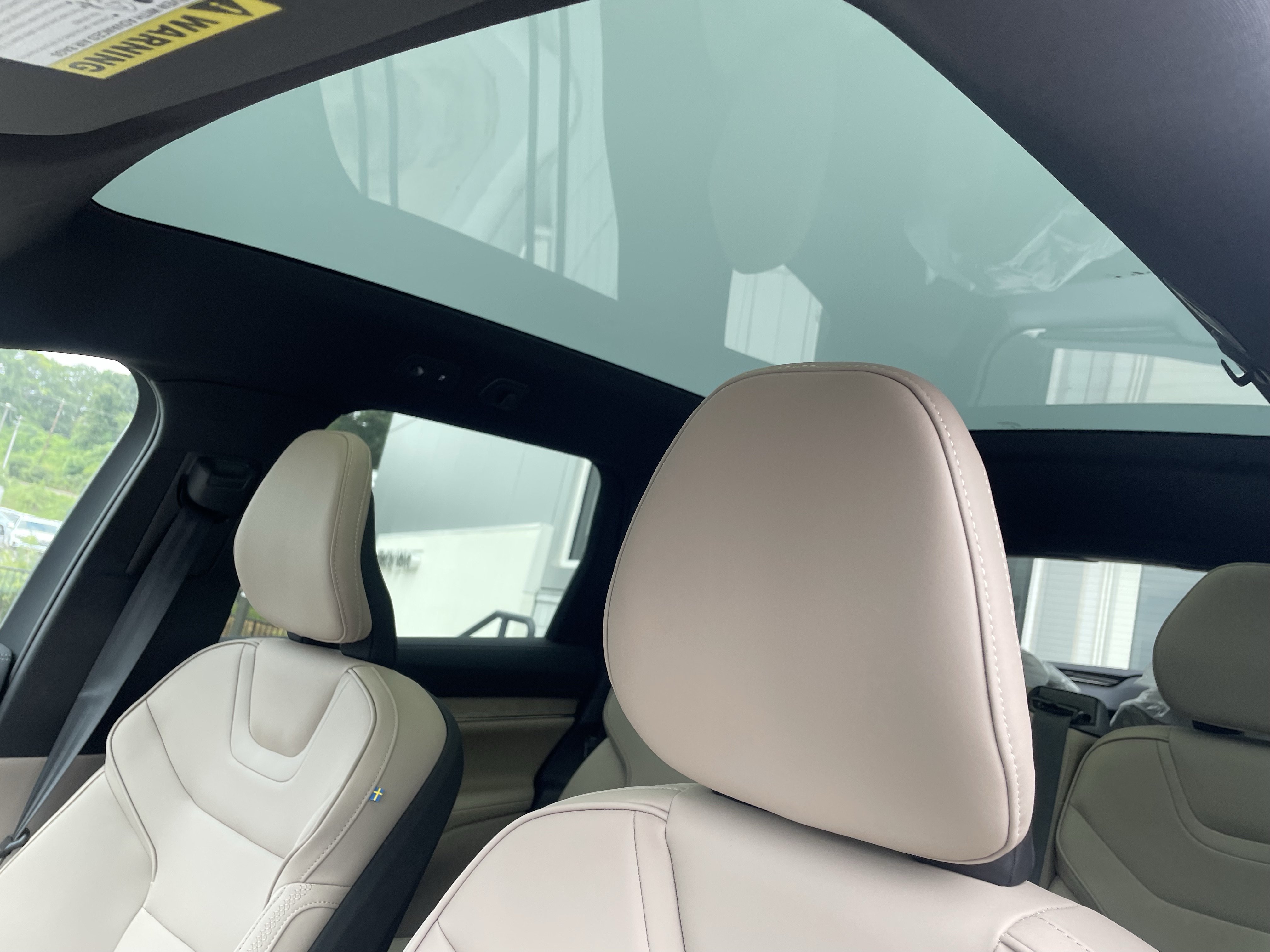 New 2026 Volvo EX90 Plus RWD image 17