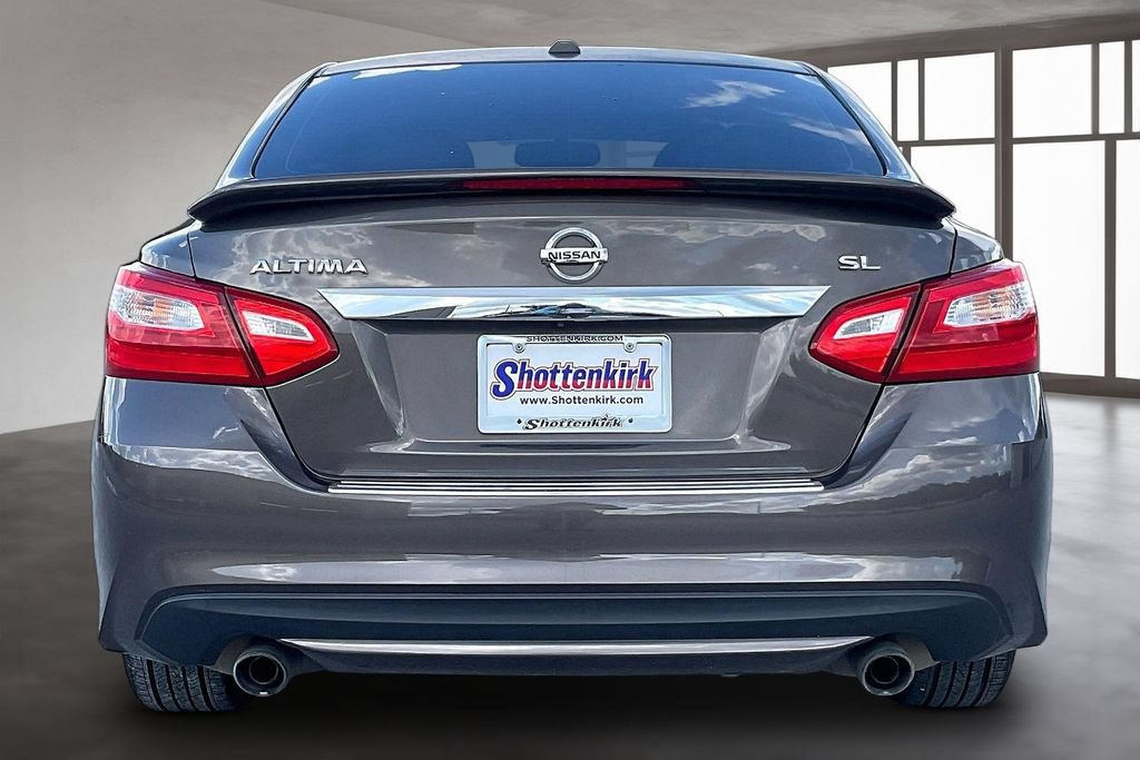 Used 2016 Nissan Altima 2.5 SL w/ 2.5 Technology w/LED Package FWD image 5