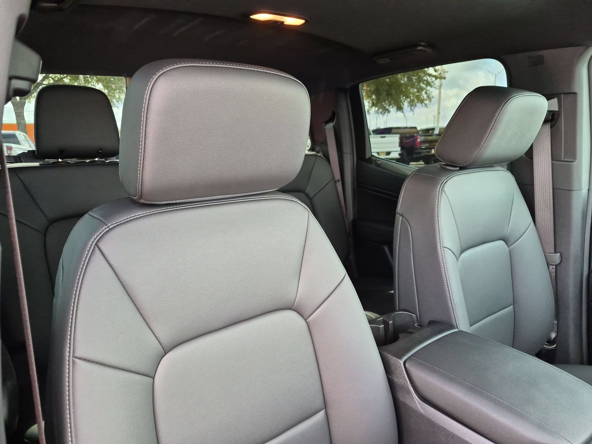 Used 2026 Chevrolet Colorado LT w/ LT Convenience Package RWD image 32