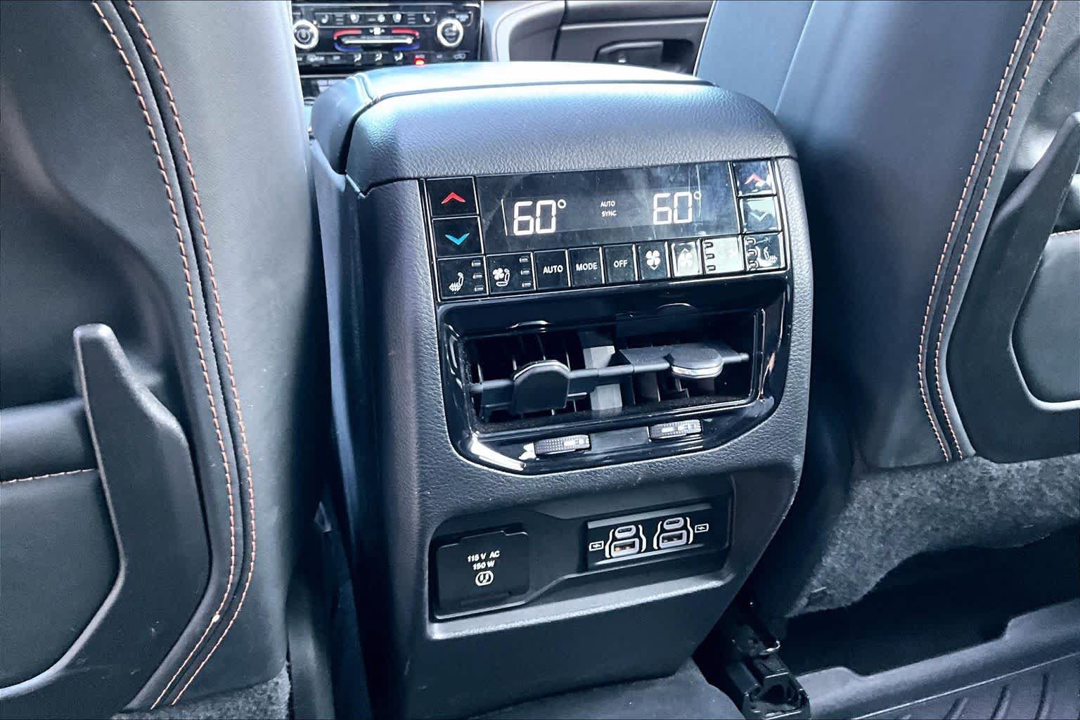 Used 2022 Jeep Grand Cherokee Summit AWD/4WD image 29