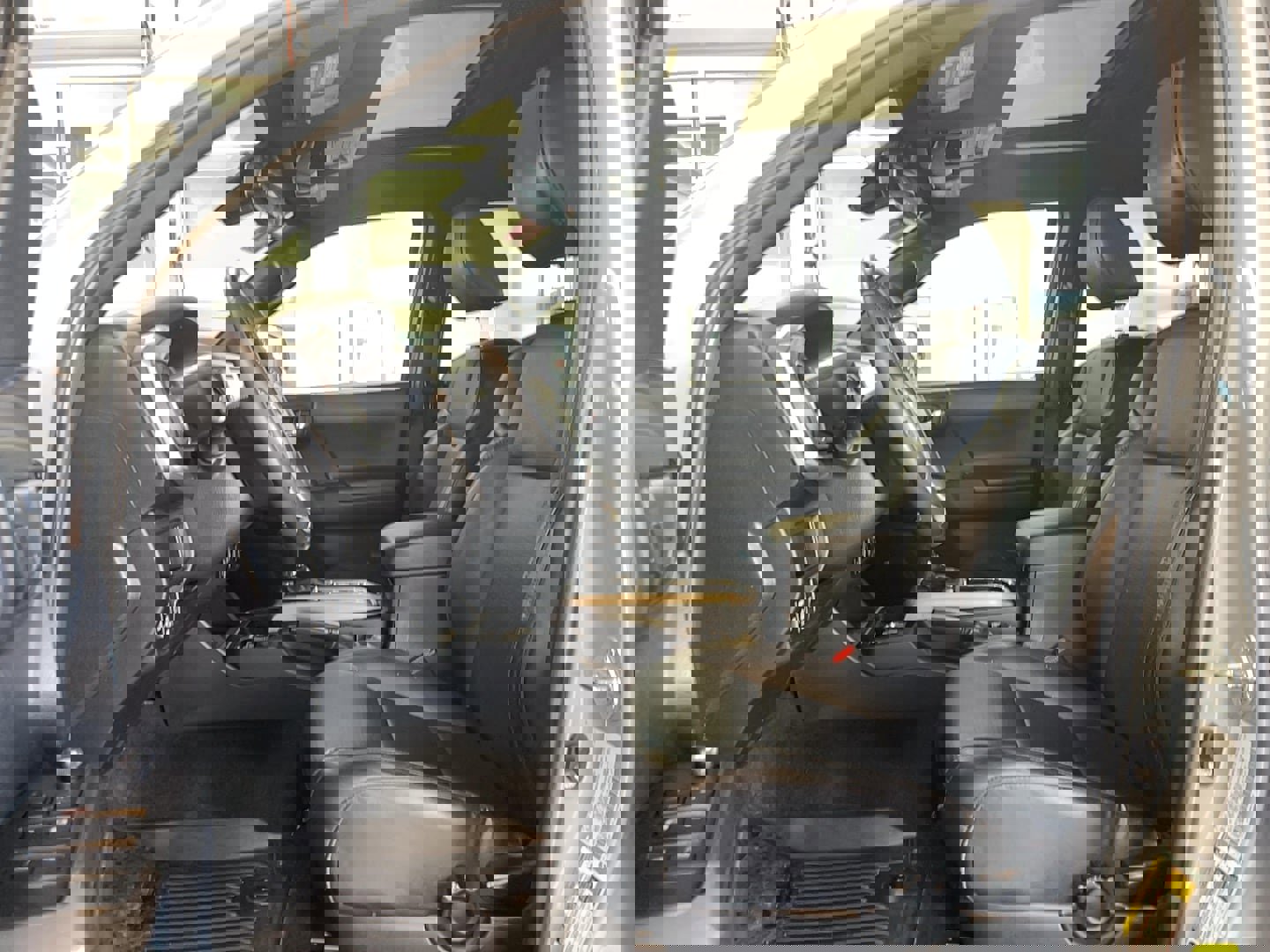 Used 2018 Toyota Tacoma Limited image 11