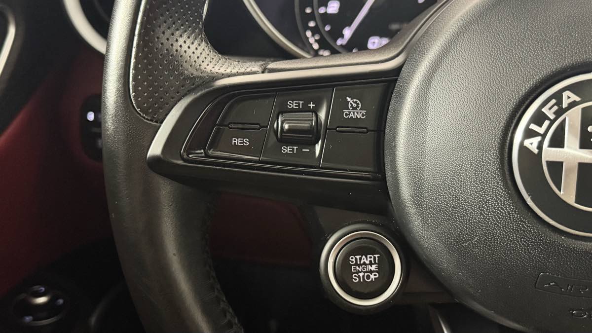 Used 2020 Alfa Romeo Giulia Ti w/ Active Blind Spot Package RWD image 19