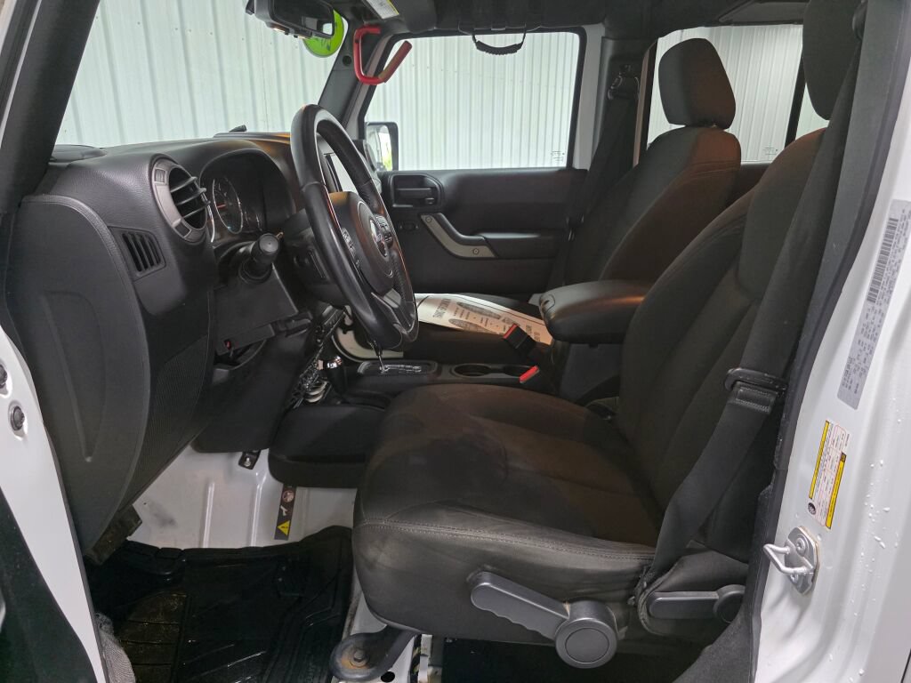 Used 2016 Jeep Wrangler Unlimited Sport AWD/4WD image 8