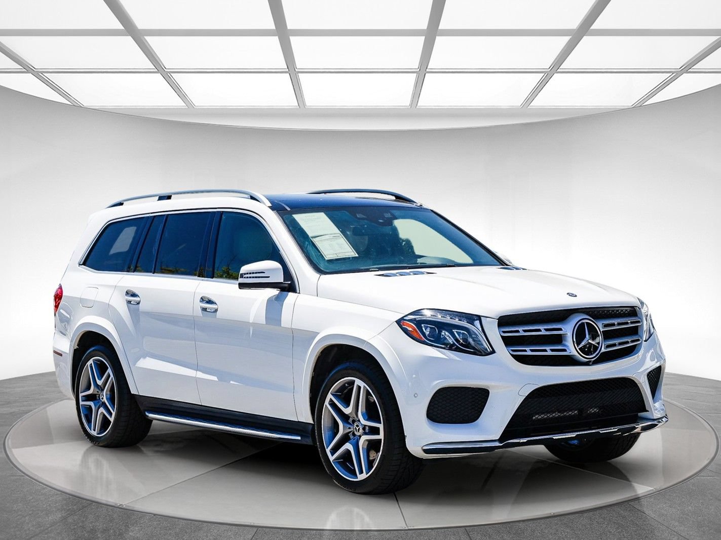 Used 2017 Mercedes-Benz GLS 550 4MATIC image 5