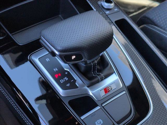 Used 2025 Audi SQ5 Premium Plus w/ Premium Plus Package image 12