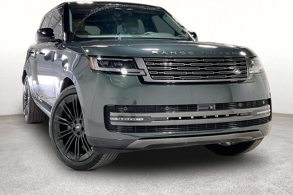 Used 2025 Land Rover Range Rover SE