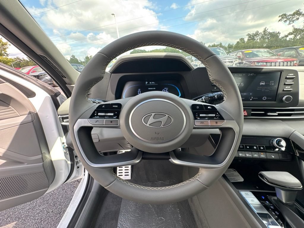 New 2026 Hyundai Elantra SEL Sport Premium FWD image 15