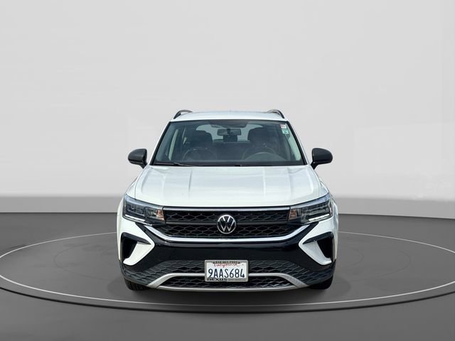 Certified 2022 Volkswagen Taos S image 2