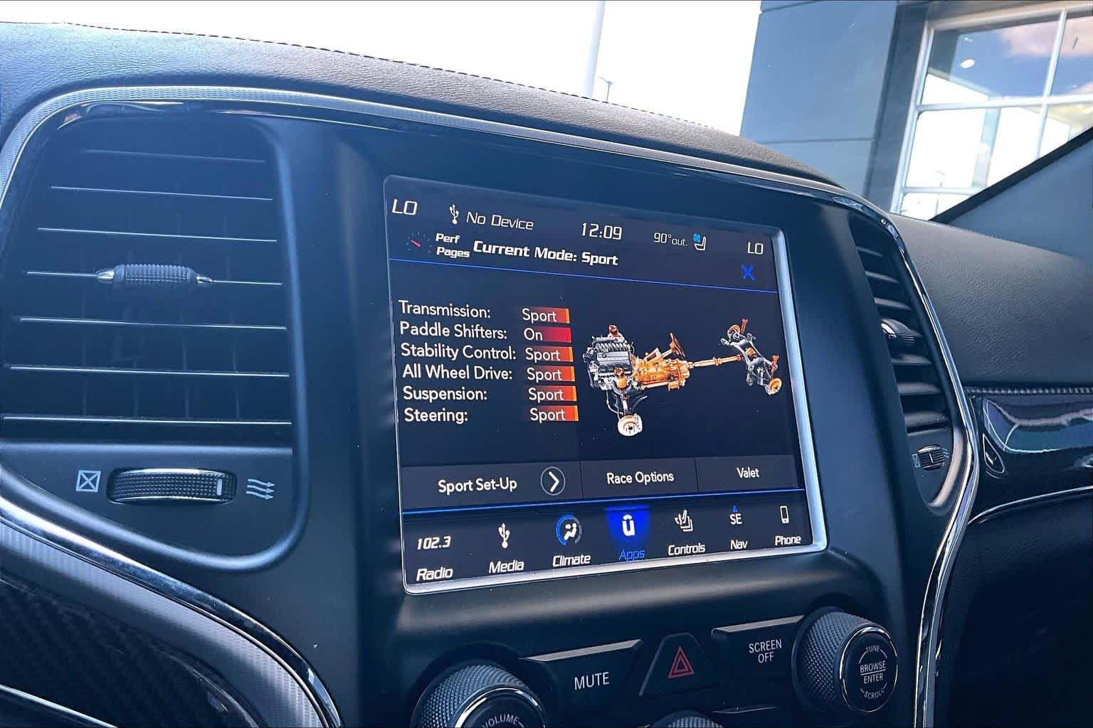 Used 2018 Jeep Grand Cherokee SRT AWD/4WD image 33