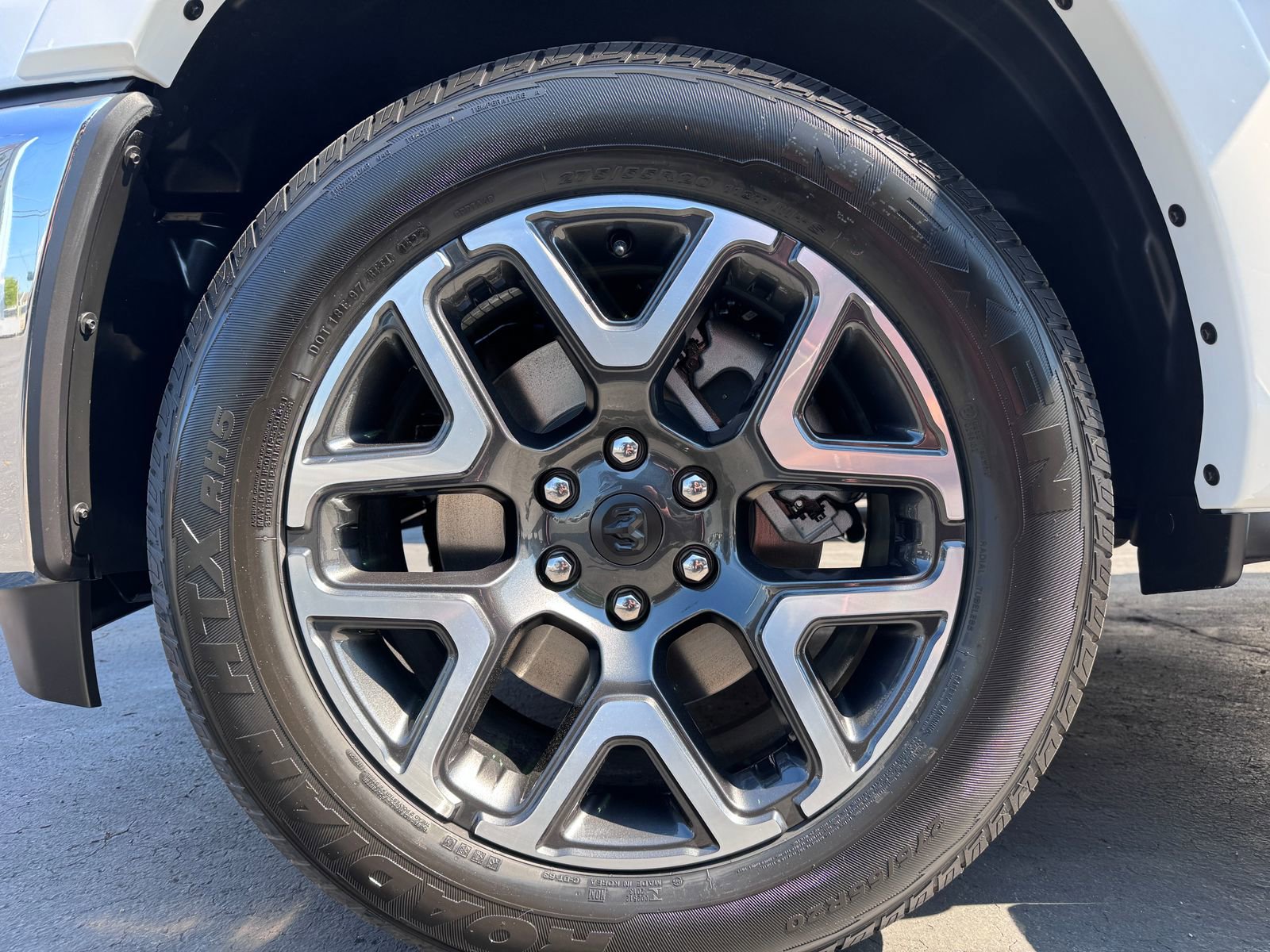 New 2026 RAM 1500 Laramie image 34