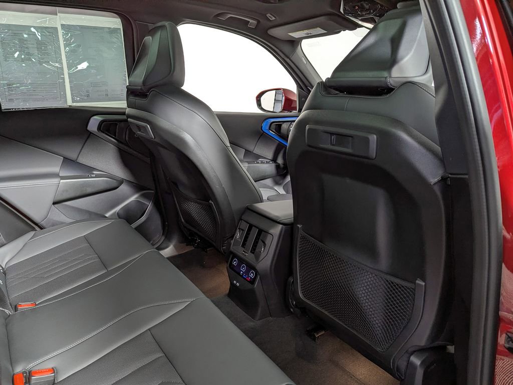 Used 2025 BMW X3 xDrive30i w/ Premium Package image 43