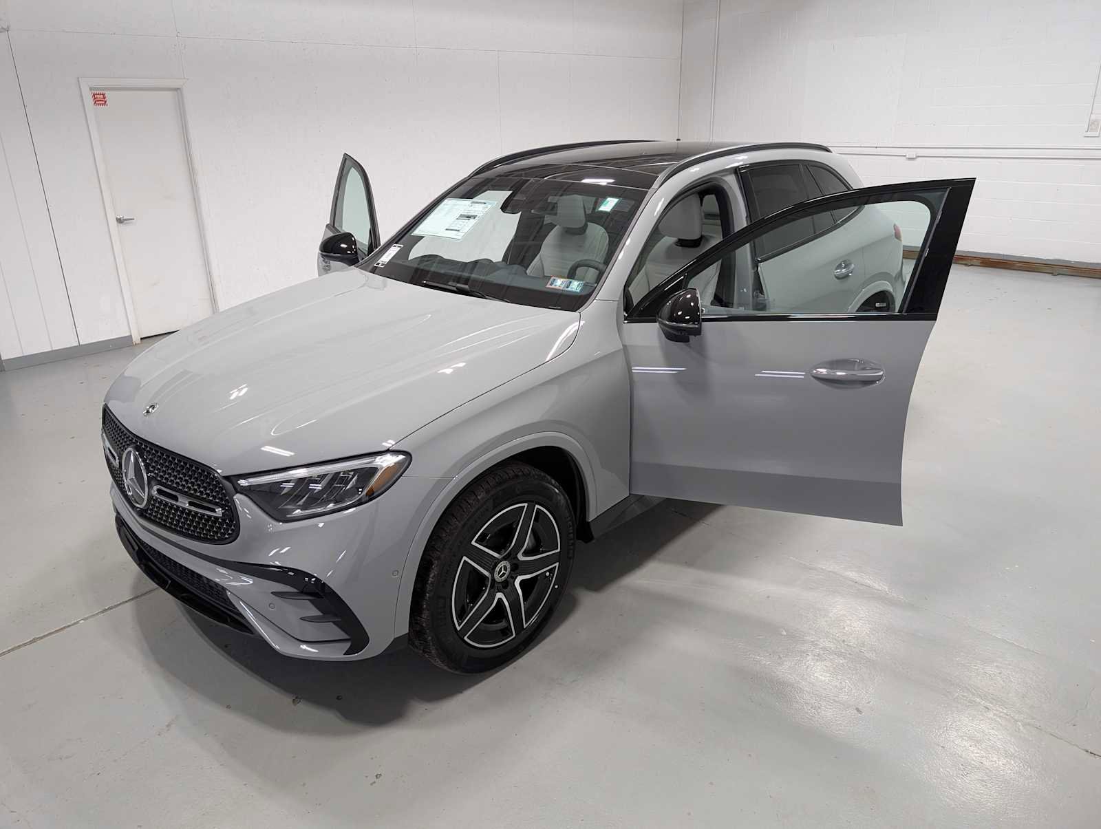 New 2026 Mercedes-Benz GLC 300 GLC 300 image 14