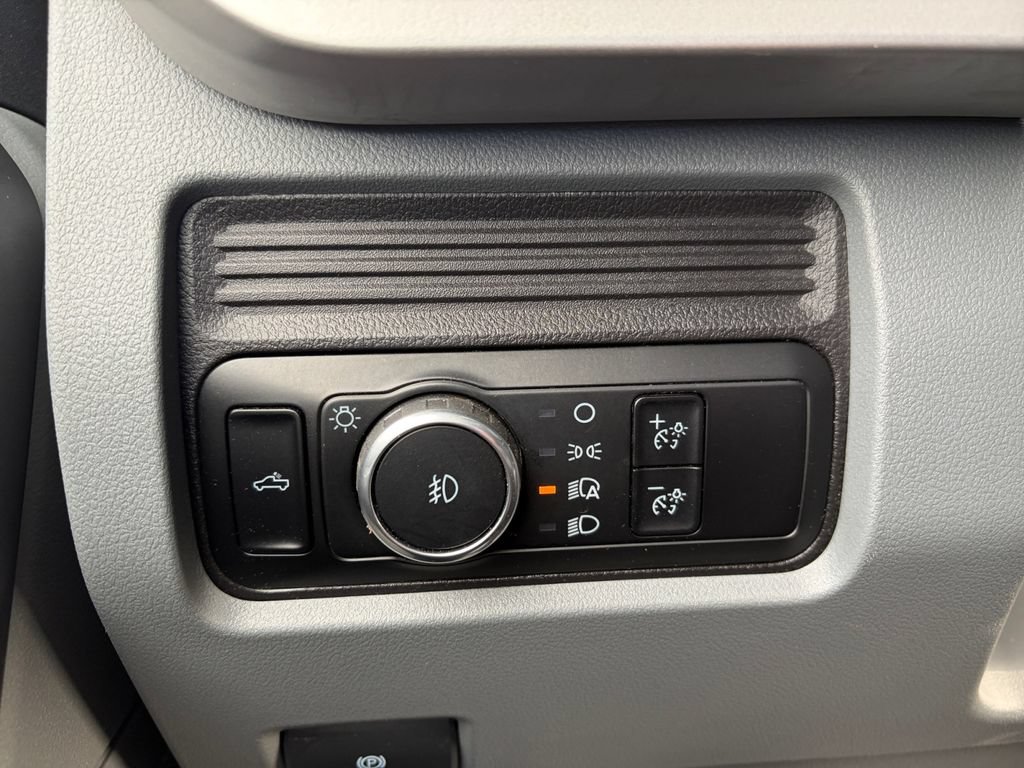Used 2025 Ford F250 XLT AWD/4WD image 17
