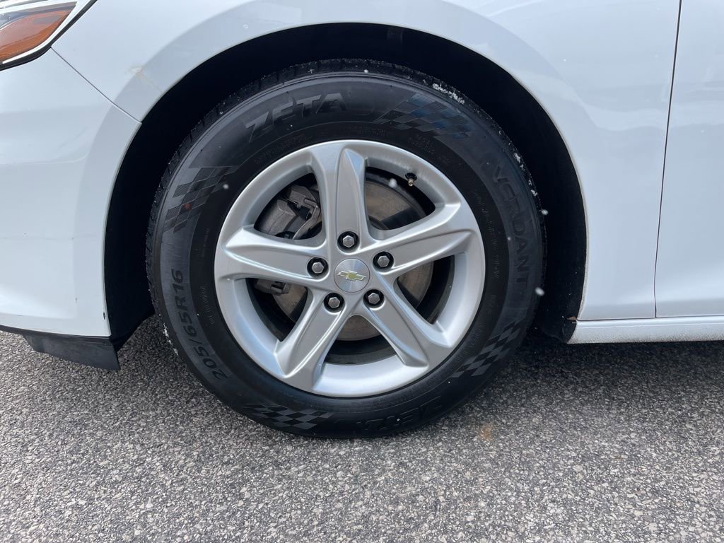 Used 2020 Chevrolet Malibu LS image 52