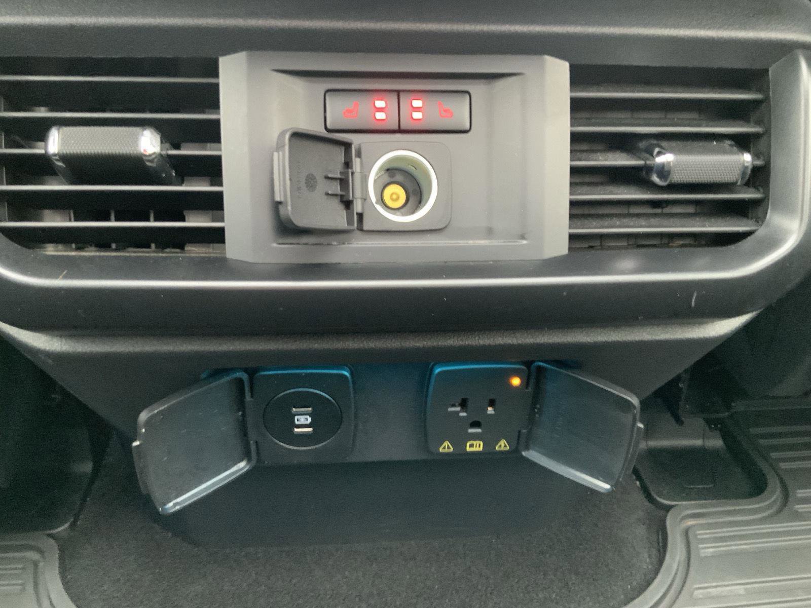 Used 2025 Ford F150 Raptor image 63