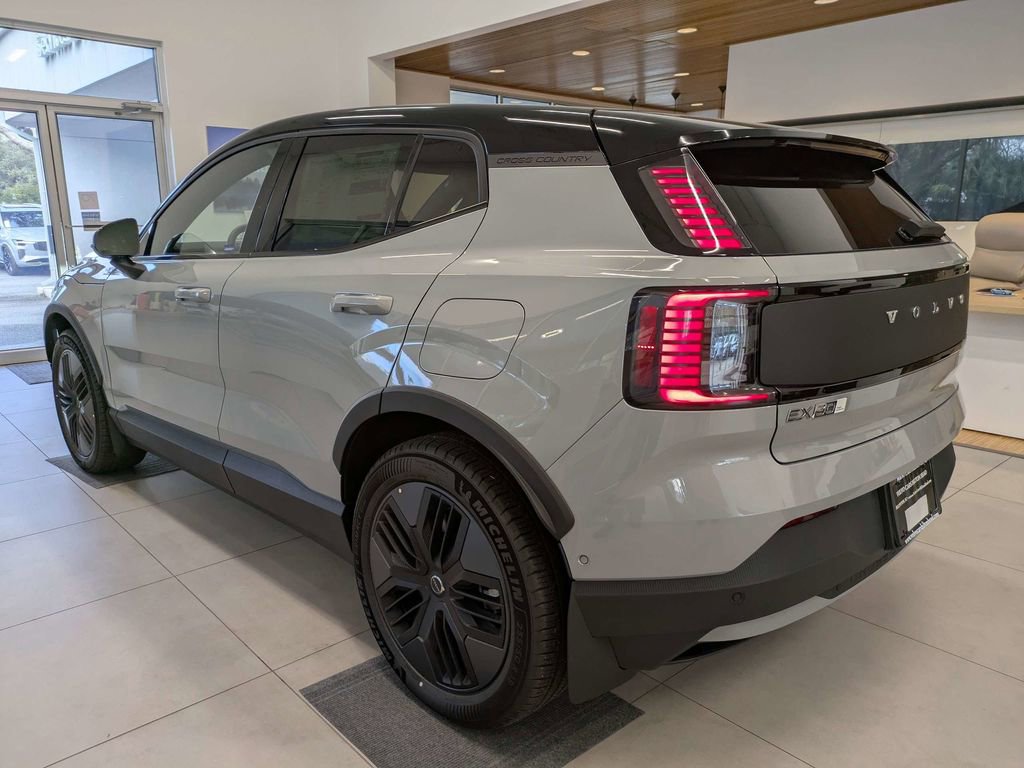 Used 2026 Volvo EX30 Cross Country Ultra w/ Protection Package Premier image 6