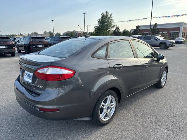 Used 2017 Ford Fiesta SE FWD image 2