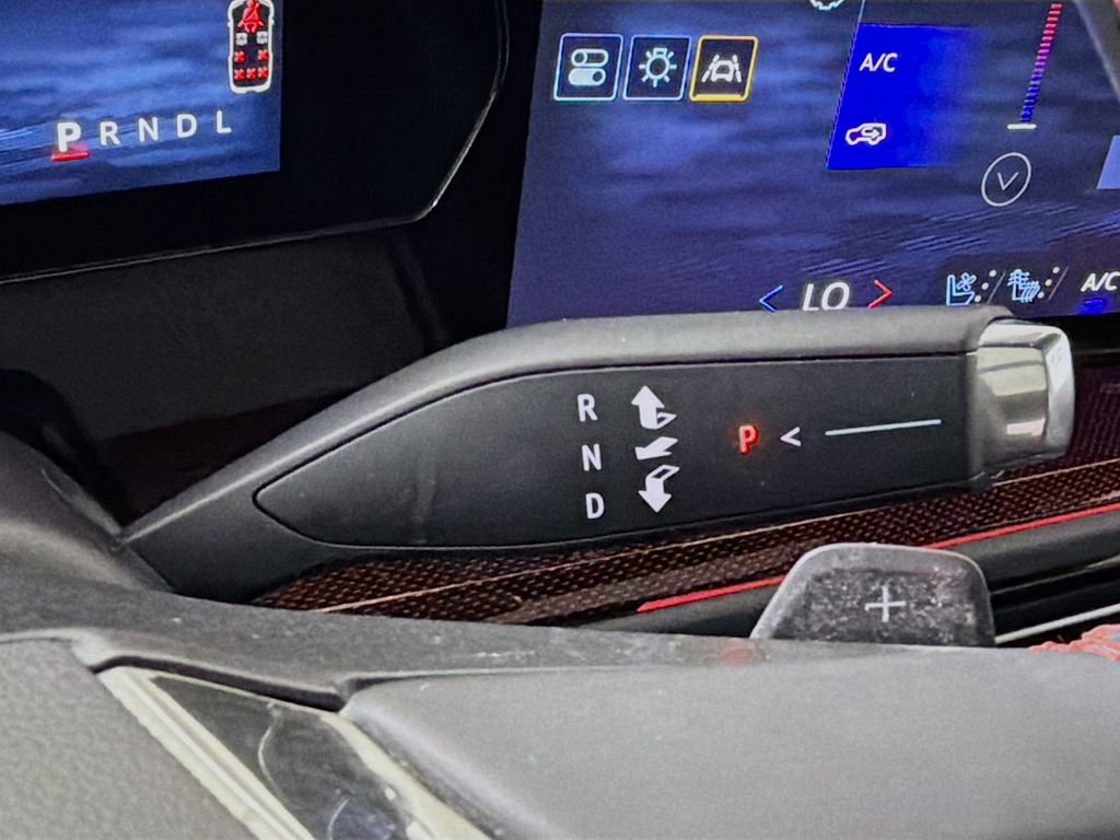 Used 2024 Chevrolet Traverse RS w/ LPO, Floor Liner Package image 20