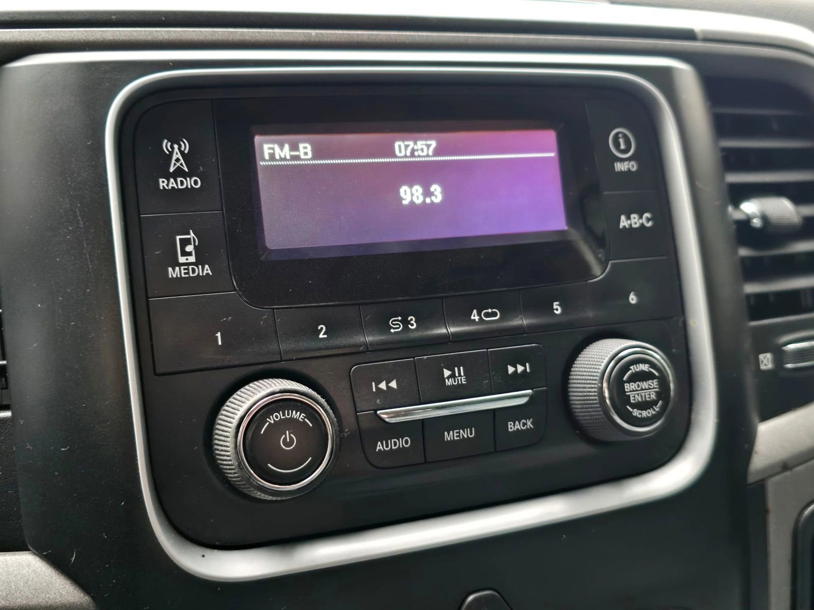 Used 2013 RAM 1500 Express image 27