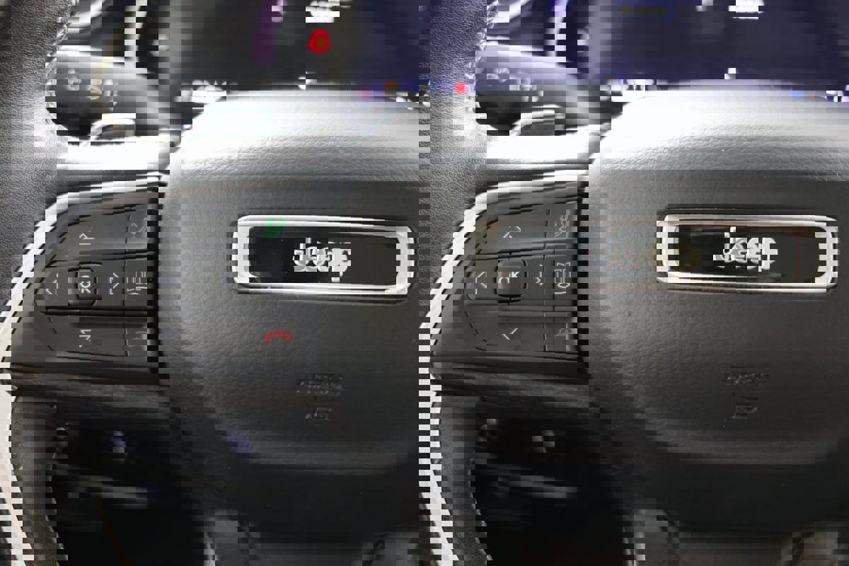 Used 2022 Jeep Grand Cherokee L Limited image 30