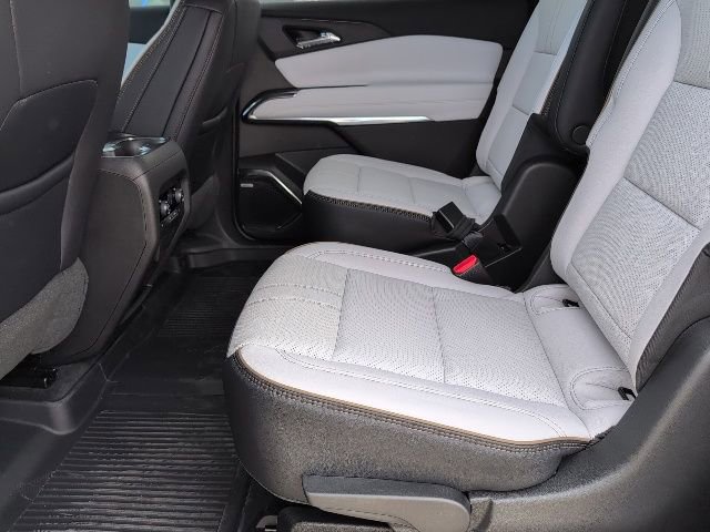 New 2026 Chevrolet Traverse High Country w/ LPO, Floor Liner Package image 7